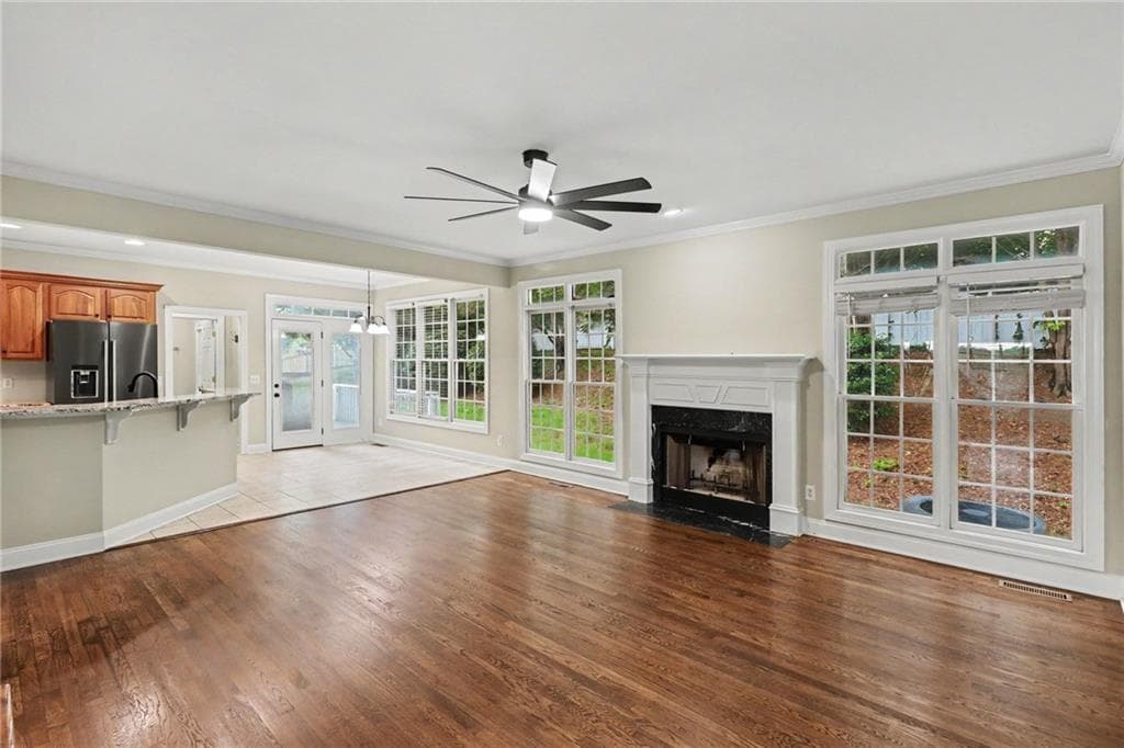 3 bedroom, 3 bathroom, 2,324 sq ft single family residence under contract at 130 Oakhurst Terrace, Calhoun, GA 30701 — photo 5