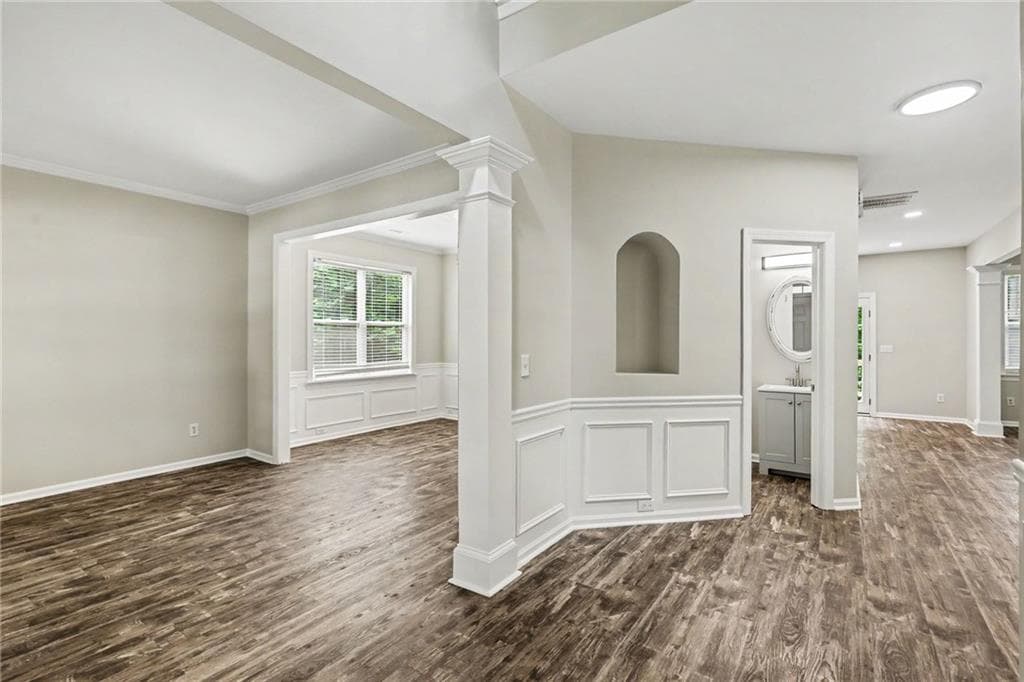 4 bedroom, 3 bathroom, 2,734 sq ft single family residence for sale at 5177 Arran Lane, Douglasville, GA 30135 — photo 4