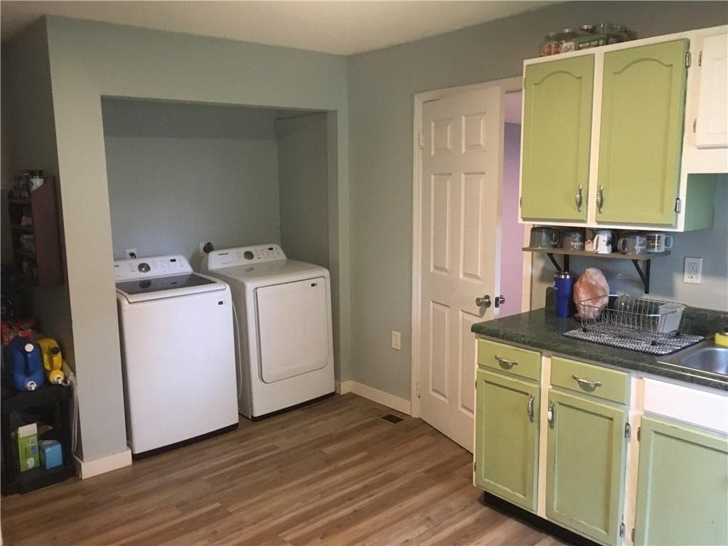 3 bedroom, 1 bathroom, 1,036 sq ft single family residence for sale at 415 Magnolia Street, La Fayette, GA 30728 — photo 8