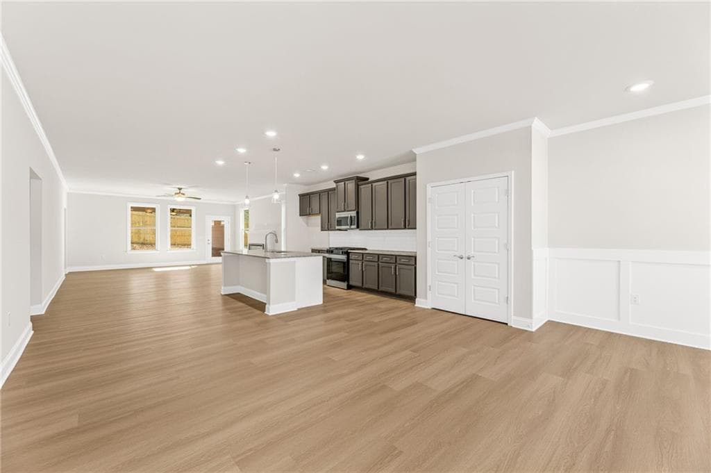 3 bedroom, 2 bathroom, 2,087 sq ft single family residence under contract at 2474 Anhinga Drive, Loganville, GA 30052 — photo 9