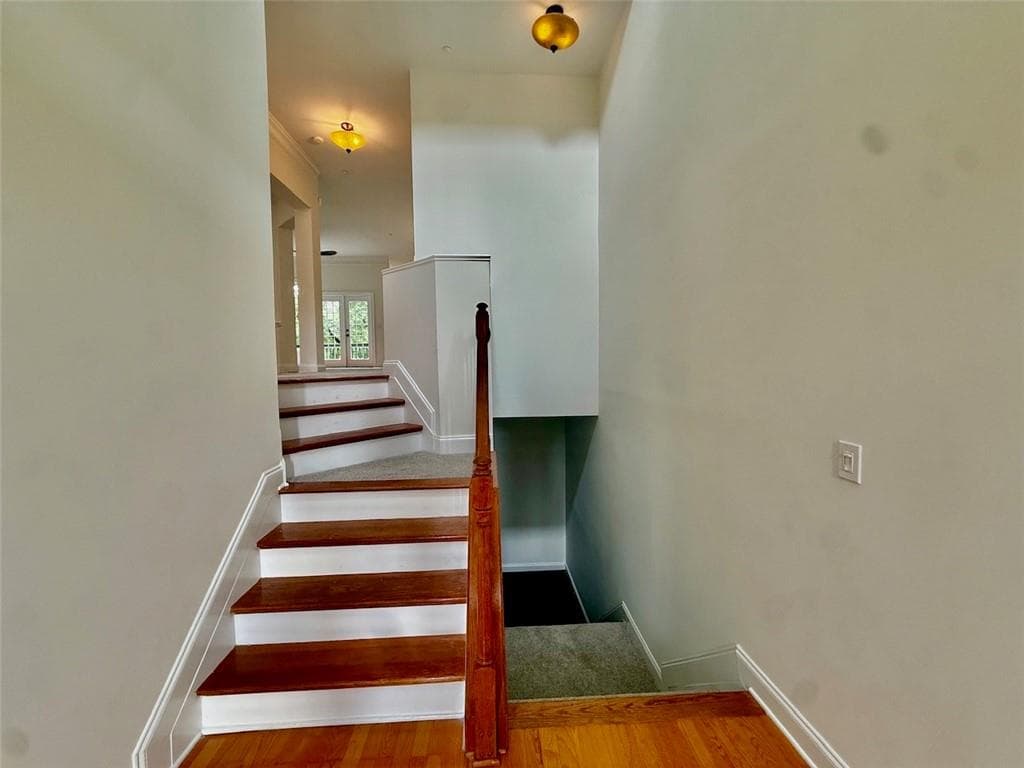 3 bedroom, 4 bathroom, 3,302 sq ft townhouse under contract at 1421 Montclair Court 11, Smyrna, GA 30080 — photo 4