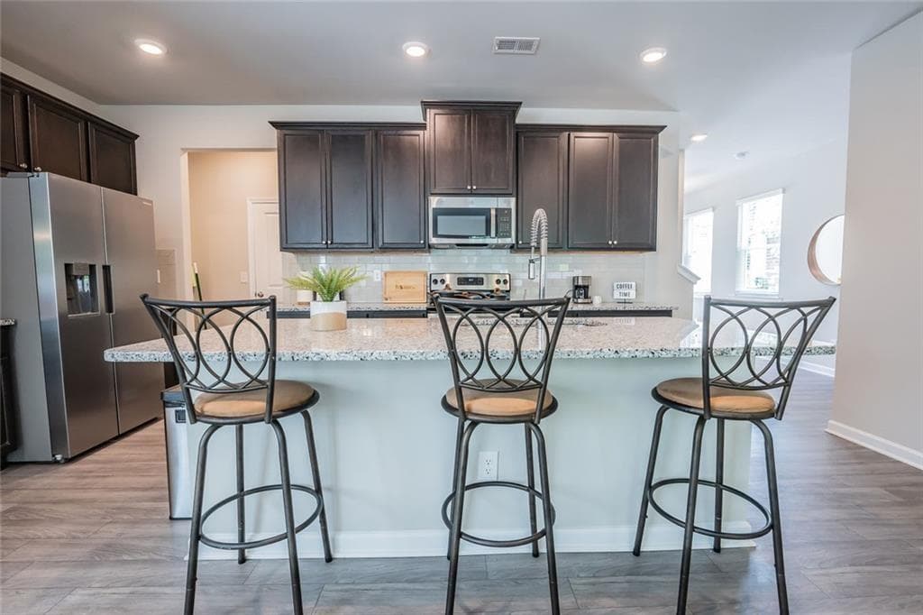 3 bedroom, 3 bathroom, 2,020 sq ft single family residence for sale at 454 Burgundy Terrace, Atlanta, GA 30354 — photo 5