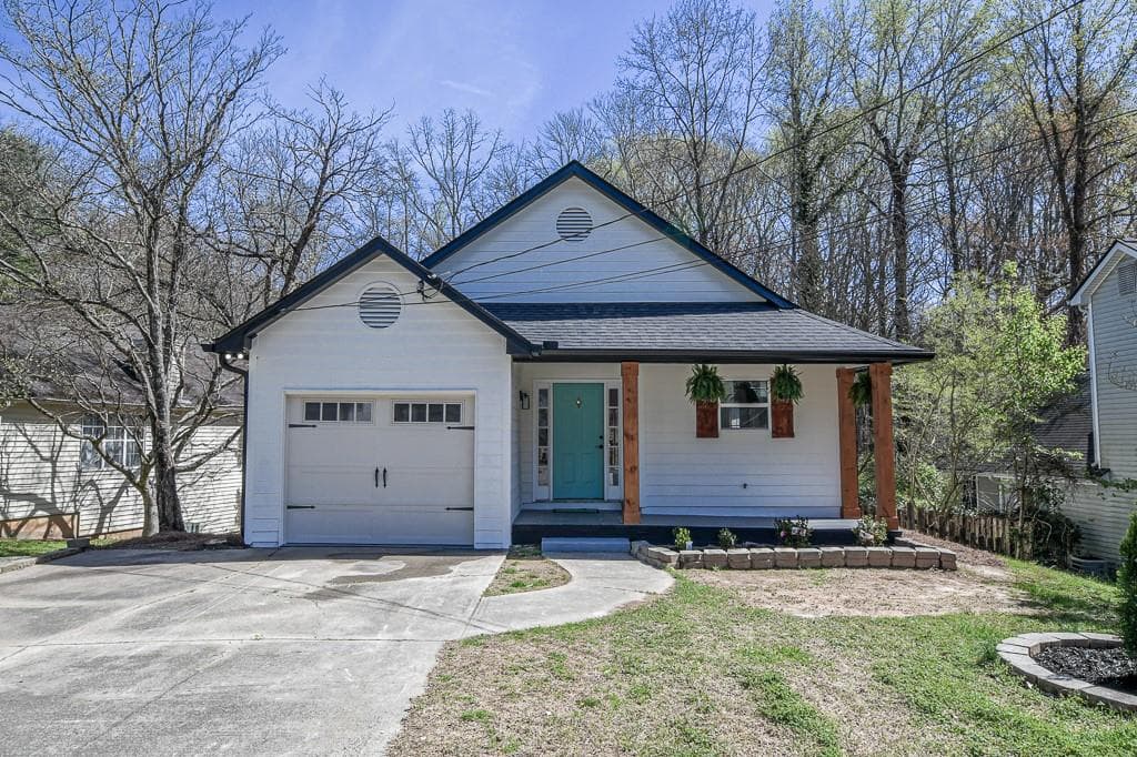3 bedroom, 3 bathroom, 1,600 sq ft single family residence sold at 3467 Clare Cottage Trace, Marietta, GA 30008
