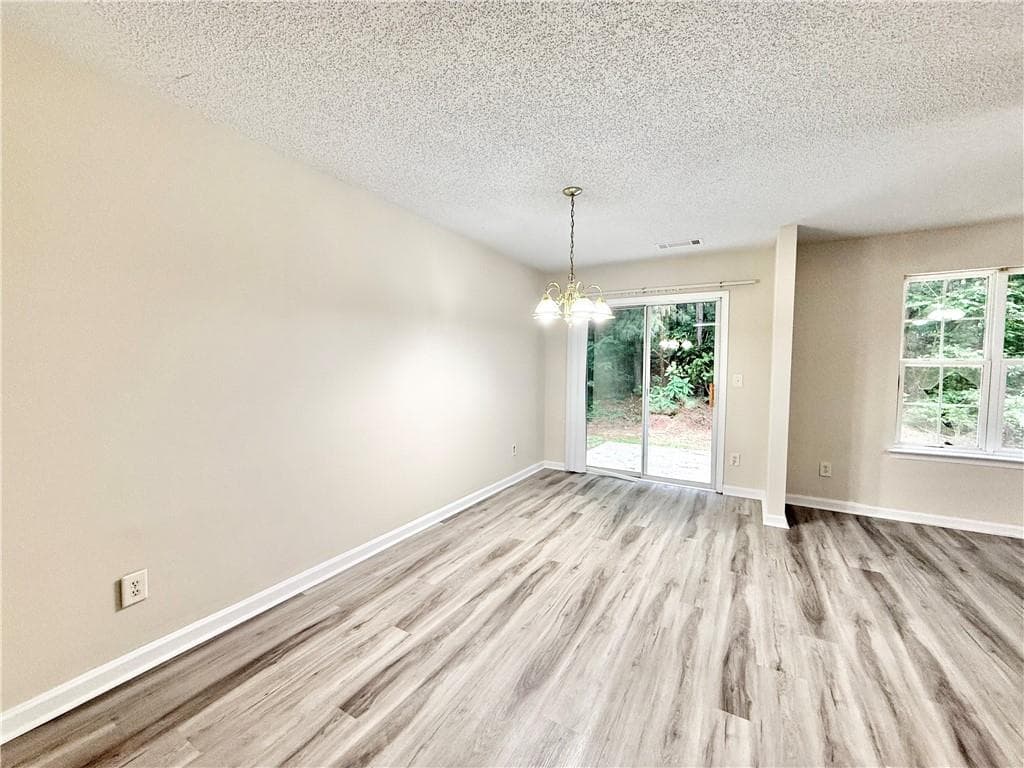 4 bedroom, 3 bathroom, 1,770 sq ft townhouse under contract at 1425 Maple Valley Court, Union City, GA 30291 — photo 3