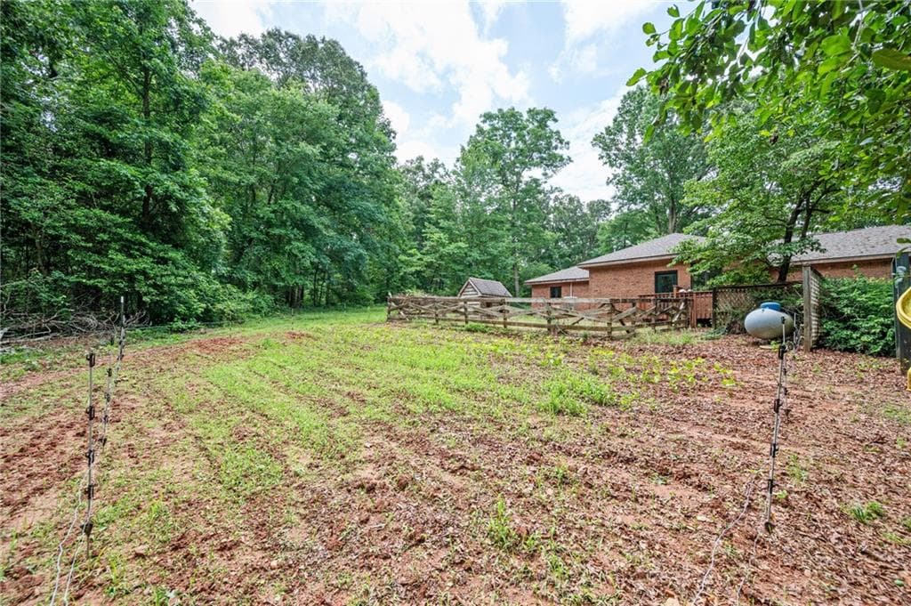 3 bedroom, 3 bathroom, 2,303 sq ft single family residence for sale at 801 Buford Carey Road, Hull, GA 30646 — photo 10