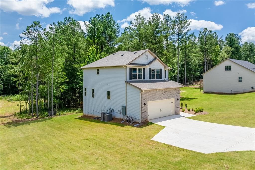 6 bedroom, 5 bathroom, 3,900 sq ft single family residence for sale at 191 Eagle Heights Drive, Maysville, GA 30558 — photo 3