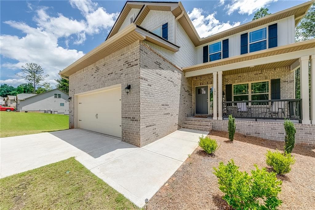 6 bedroom, 5 bathroom, 3,900 sq ft single family residence for sale at 191 Eagle Heights Drive, Maysville, GA 30558 — photo 4