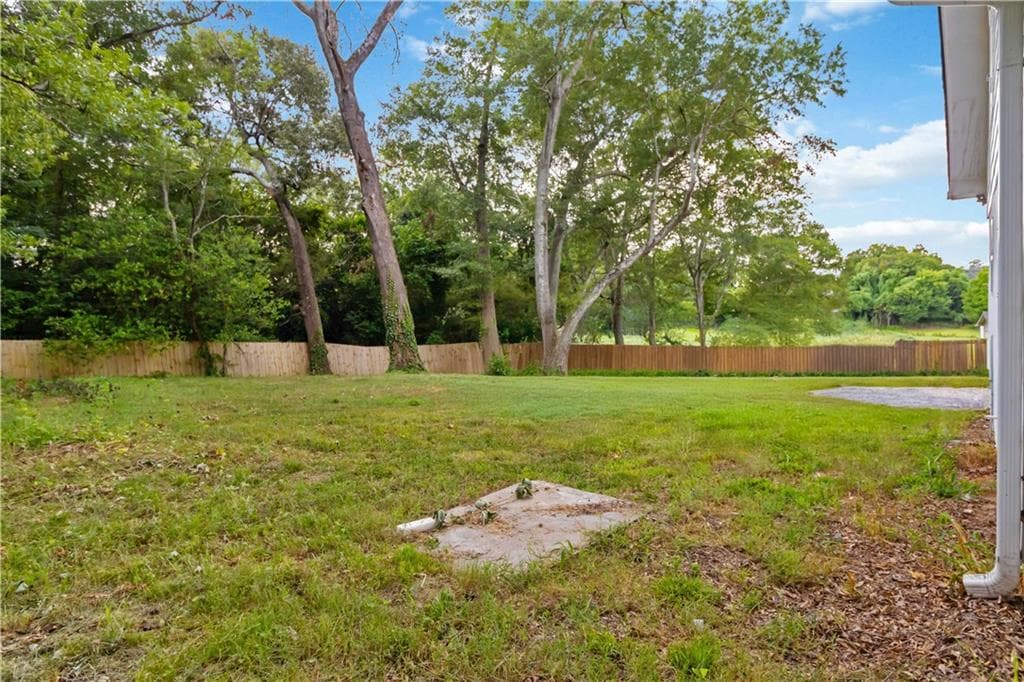 duplex for sale at 91 N Williamson Street, Winder, GA 30680 — photo 5