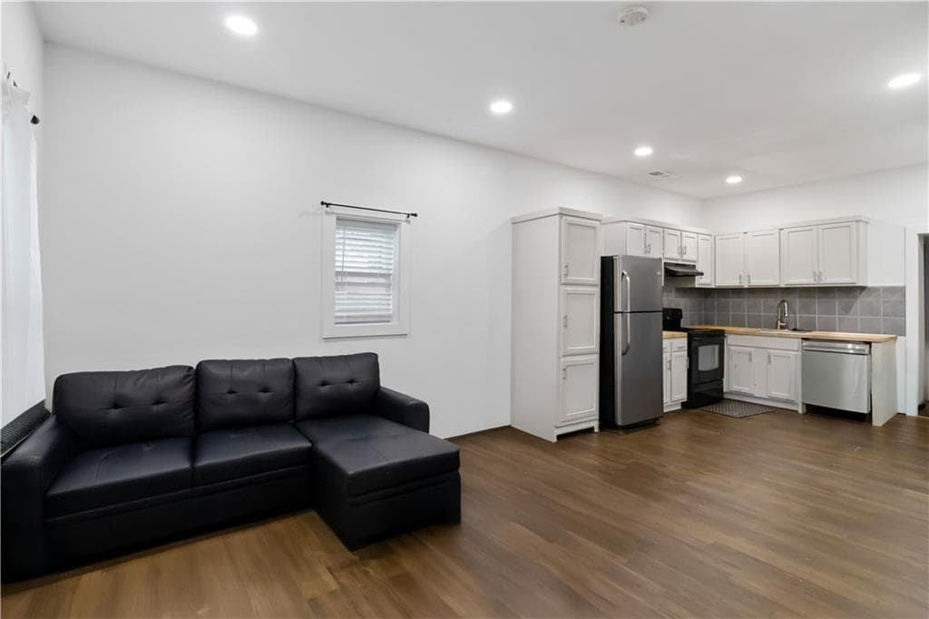 duplex for sale at 91 N Williamson Street, Winder, GA 30680 — photo 7