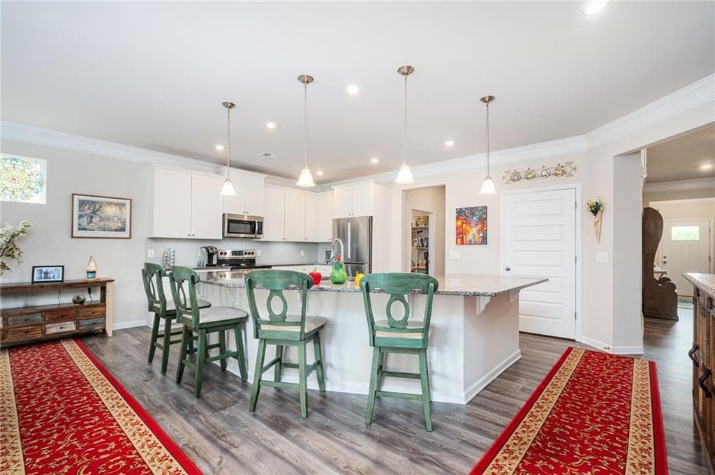 3 bedroom, 2 bathroom, 1,802 sq ft single family residence for sale at 702 Owens Circle, Canton, GA 30115 — photo 10