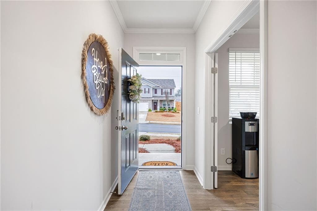 4 bedroom, 3 bathroom, 2,828 sq ft single family residence for sale at 3135 Ellenton Drive, Lithia Springs, GA 30122 — photo 4