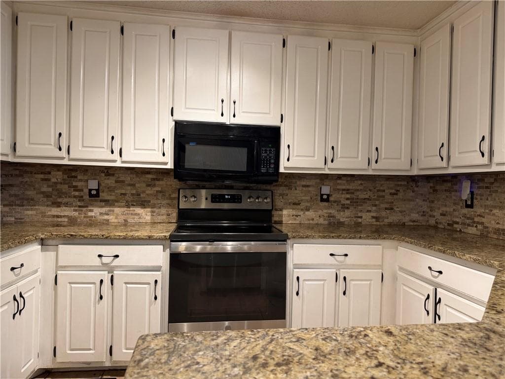 4 bedroom, 2 bathroom, 1,534 sq ft single family residence for sale at 130 Lakefront Drive, Covington, GA 30016 — photo 8