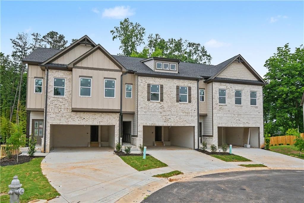 4255 Fern River Trail 13, Norcross, GA 30093 — most recent listing photo
