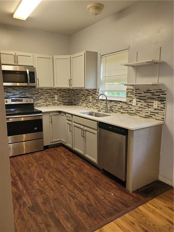 4 bedroom, 3 bathroom, 2,760 sq ft duplex for rent at 1033 Ada Avenue A, Atlanta, GA 30318 for $1,750 a month — photo 8