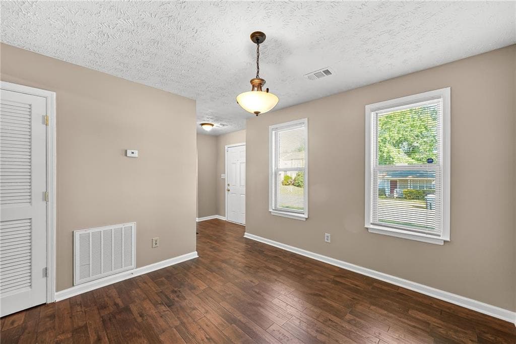 3 bedroom, 3 bathroom, 1,472 sq ft single family residence for sale at 1370 Ling Drive, Austell, GA 30168 — photo 7