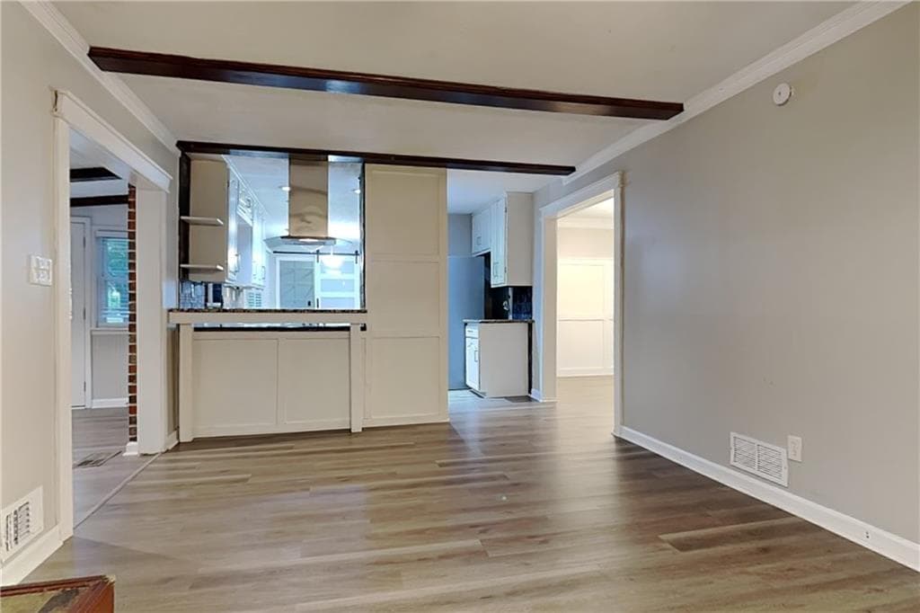 3 bedroom, 2 bathroom, 2,071 sq ft single family residence for rent at 2755 Hickory Circle, Snellville, GA 30078 for $1,900 a month — photo 6