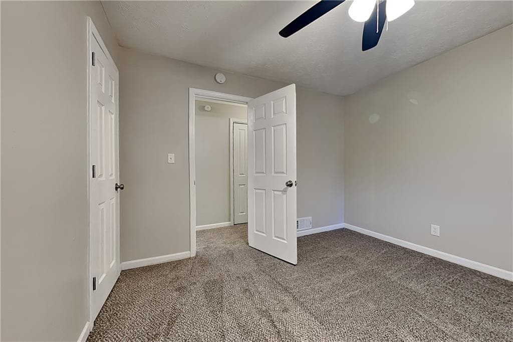 3 bedroom, 2 bathroom, 2,071 sq ft single family residence for rent at 2755 Hickory Circle, Snellville, GA 30078 for $1,900 a month — photo 10