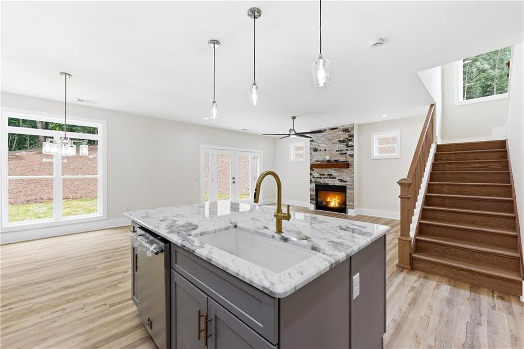 5 bedroom, 3 bathroom, 2,640 sq ft single family residence for sale at 5851 Canterbury Way, Clermont, GA 30527 — photo 10