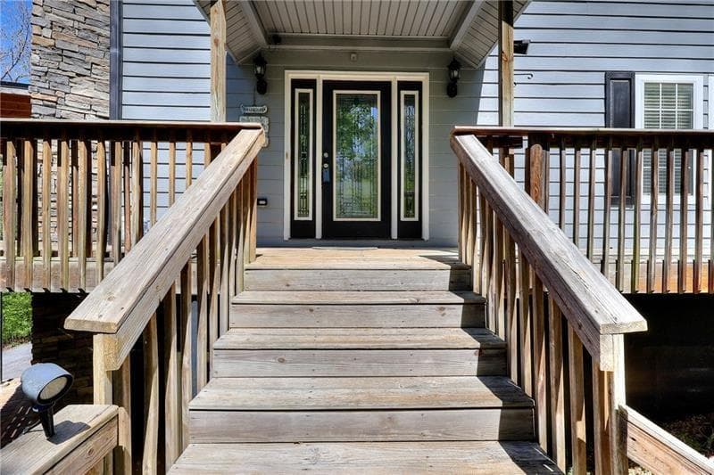 4 bedroom, 3 bathroom, 2,870 sq ft single family residence for sale at 867 Bear Creek Point, Mansfield, GA 30055 — photo 4