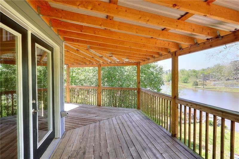 4 bedroom, 3 bathroom, 2,870 sq ft single family residence for sale at 867 Bear Creek Point, Mansfield, GA 30055 — photo 5