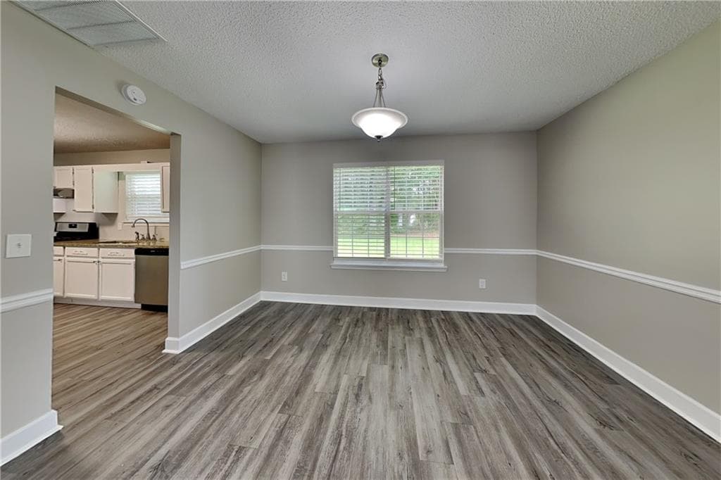 4 bedroom, 3 bathroom, 2,648 sq ft single family residence for rent at 2010 Rocksram Drive, Buford, GA 30519 for $2,475 a month — photo 10