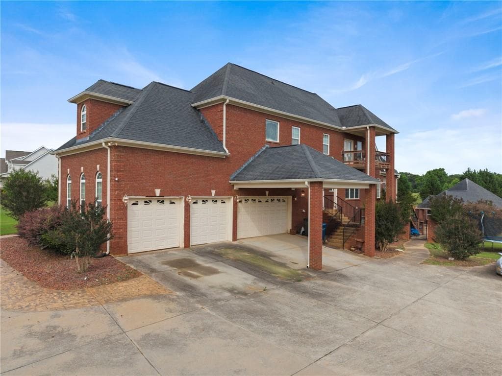 6 bedroom, 5 bathroom, 6,138 sq ft single family residence for sale at 345 River Cove Meadows, Social Circle, GA 30025 — photo 5