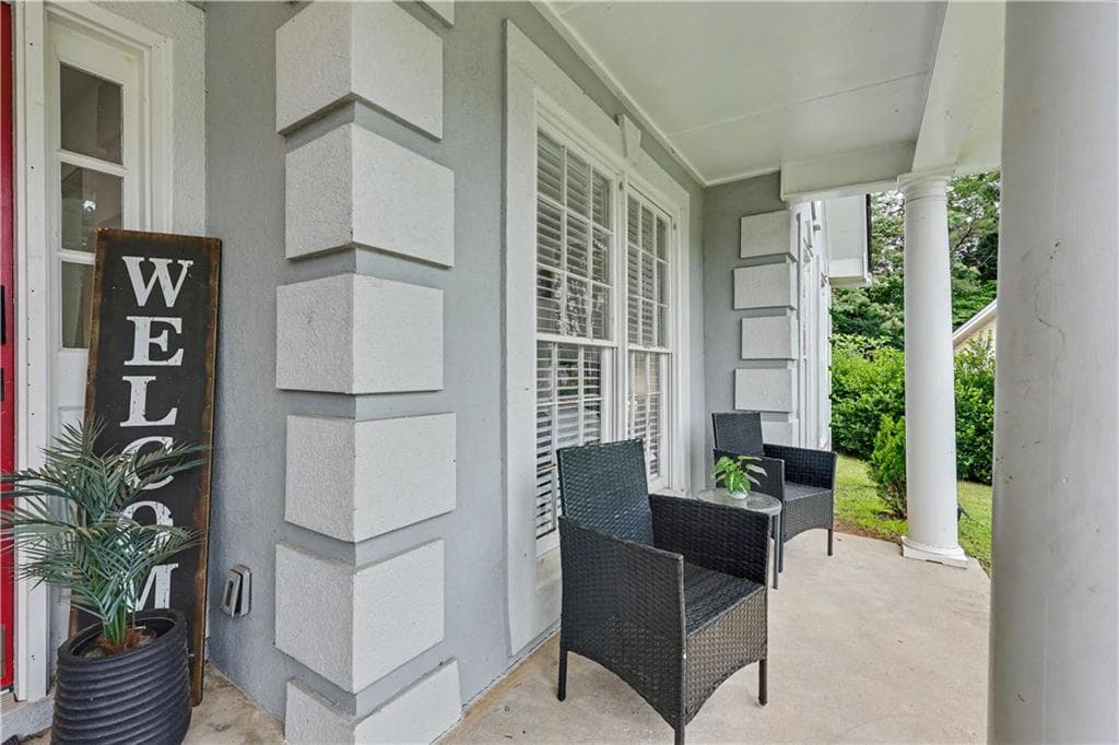 5 bedroom, 2 bathroom, 2,010 sq ft single family residence for sale at 2118 Blue Martin Court, Lawrenceville, GA 30044 — photo 10