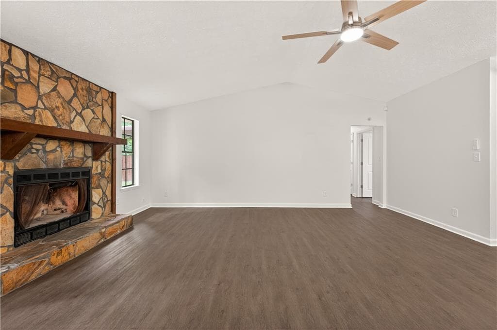 3 bedroom, 2 bathroom, 1,389 sq ft single family residence under contract at 1903 Old Concord Drive, Covington, GA 30016 — photo 6