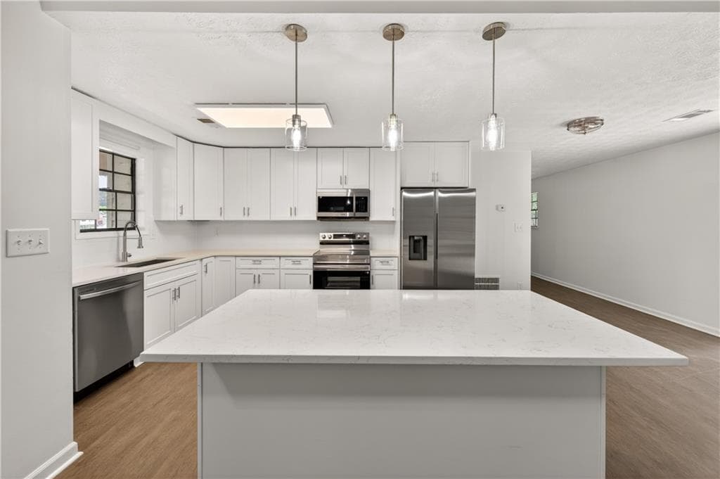 3 bedroom, 2 bathroom, 1,389 sq ft single family residence under contract at 1903 Old Concord Drive, Covington, GA 30016 — photo 10
