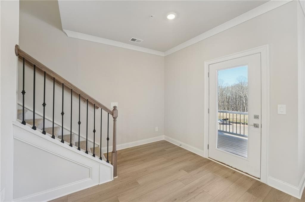 4 bedroom, 4 bathroom, 2,038 sq ft townhouse under contract at 6470 Pinin Place, Cumming, GA 30041 — photo 10