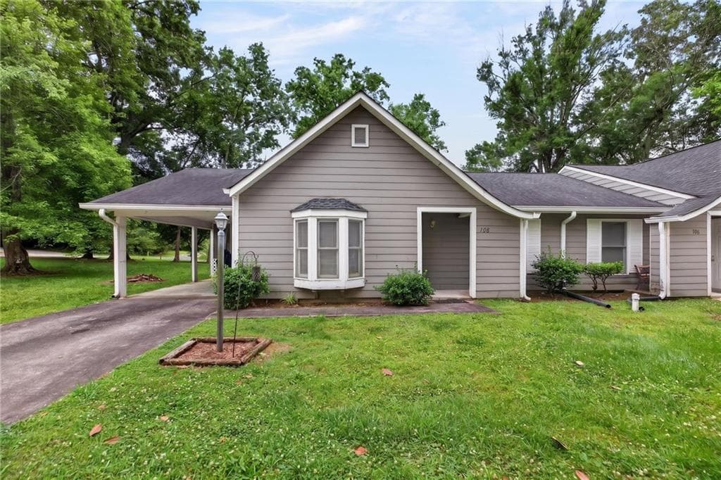 2 bedroom, 2 bathroom, 1,020 sq ft condominium under contract at 108 Villas Lane, Rome, GA 30165 — photo 3