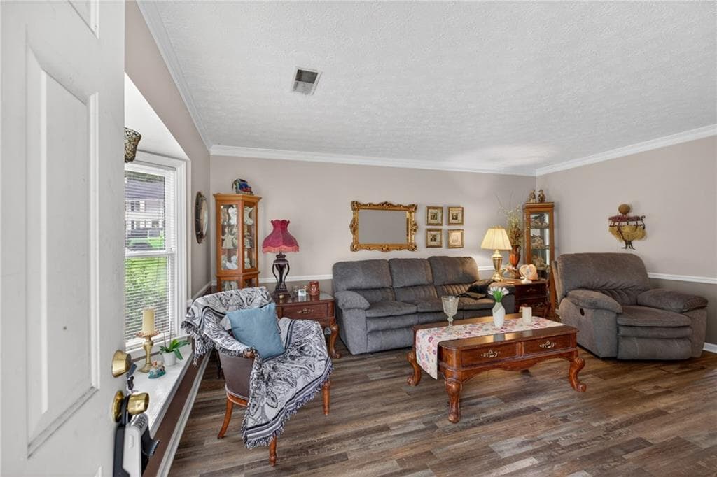 2 bedroom, 2 bathroom, 1,020 sq ft condominium under contract at 108 Villas Lane, Rome, GA 30165 — photo 6