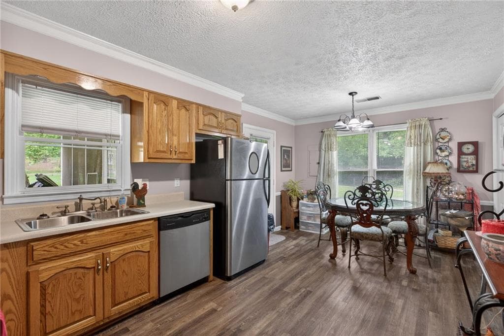 2 bedroom, 2 bathroom, 1,020 sq ft condominium under contract at 108 Villas Lane, Rome, GA 30165 — photo 9
