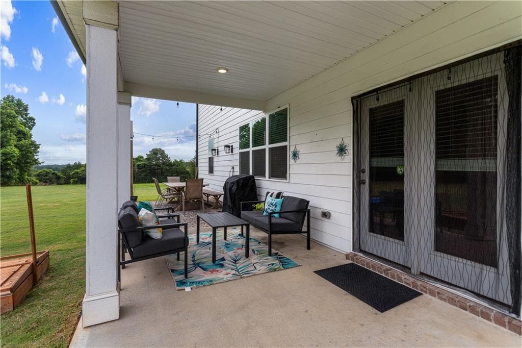 5 bedroom, 3 bathroom, 3,199 sq ft single family residence for sale at 62 Aaron Trail, Dacula, GA 30019 — photo 10