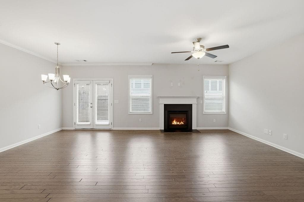 3 bedroom, 3 bathroom, 1,988 sq ft townhouse for sale at 1162 Lanier Willow Path, Buford, GA 30518 — photo 5