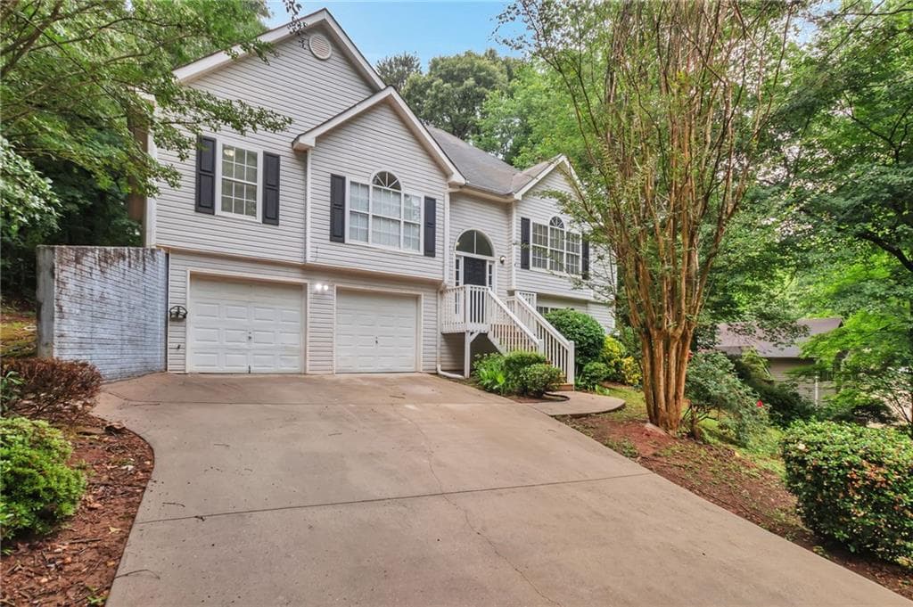 4 bedroom, 3 bathroom, 1,774 sq ft single family residence for sale at 4374 Northridge Trail, Ellenwood, GA 30294 — photo 3