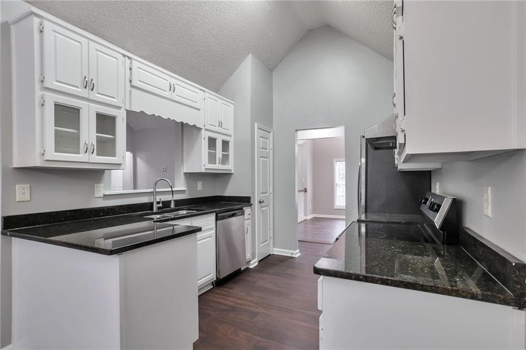 4 bedroom, 3 bathroom, 1,774 sq ft single family residence for sale at 4374 Northridge Trail, Ellenwood, GA 30294 — photo 7