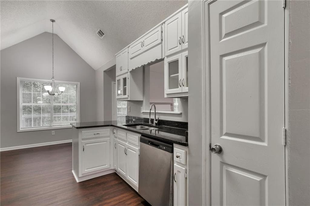 4 bedroom, 3 bathroom, 1,774 sq ft single family residence for sale at 4374 Northridge Trail, Ellenwood, GA 30294 — photo 8