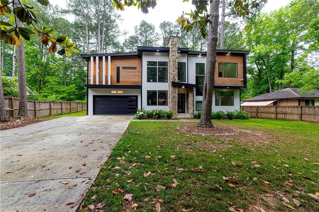 4 bedroom, 4 bathroom, 4,551 sq ft single family residence for sale at 2963 Orion Drive, Decatur, GA 30033 — photo 2