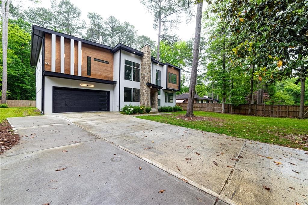 4 bedroom, 4 bathroom, 4,551 sq ft single family residence for sale at 2963 Orion Drive, Decatur, GA 30033 — photo 5
