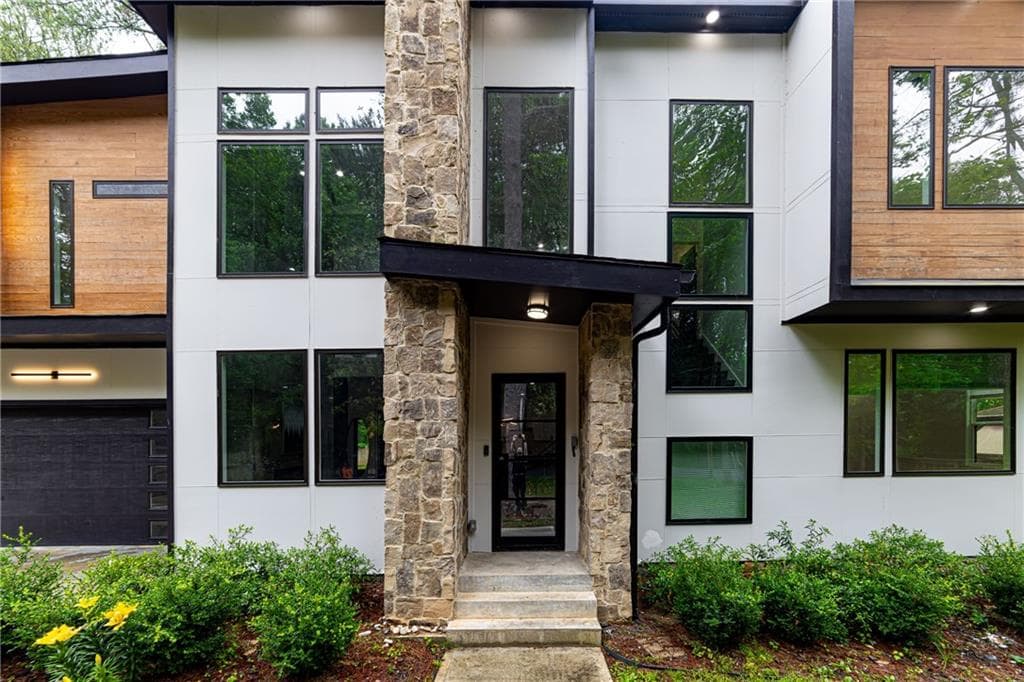 4 bedroom, 4 bathroom, 4,551 sq ft single family residence for sale at 2963 Orion Drive, Decatur, GA 30033 — photo 6