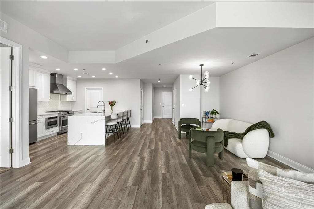 2 bedroom, 3 bathroom, 2,152 sq ft condominium for sale at 270 17th Streets 3604, Atlanta, GA 30363 — photo 9