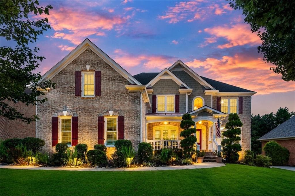 5 bedroom, 6 bathroom, 3,997 sq ft single family residence sold at 2621 Trailing Ivy Way, Buford, GA 30519