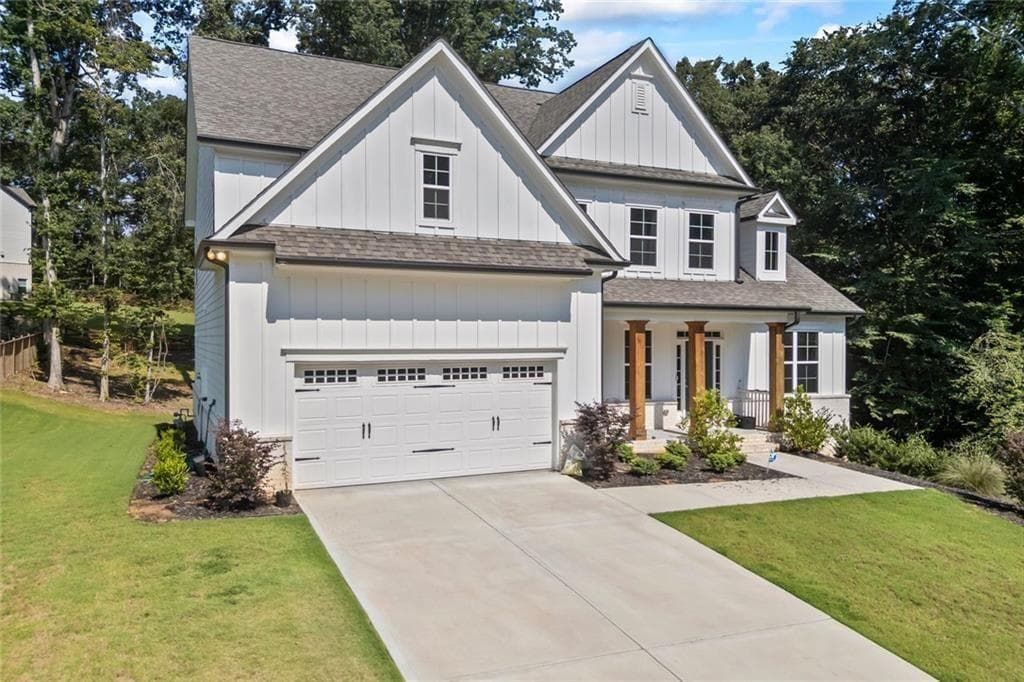 4 bedroom, 4 bathroom, 5,926 sq ft single family residence for sale at 1830 Sauterne Drive, Hoschton, GA 30548 — photo 2