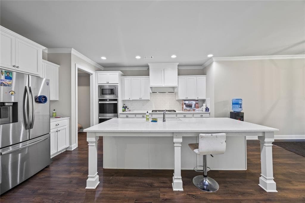 4 bedroom, 4 bathroom, 5,926 sq ft single family residence for sale at 1830 Sauterne Drive, Hoschton, GA 30548 — photo 3