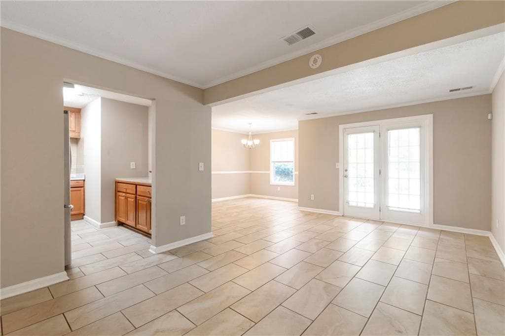 3 bedroom, 2 bathroom, 1,242 sq ft condominium for sale at 3597 Woodbriar Circle B, Tucker, GA 30084 — photo 3