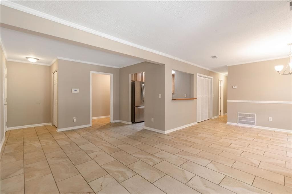 3 bedroom, 2 bathroom, 1,242 sq ft condominium for sale at 3597 Woodbriar Circle B, Tucker, GA 30084 — photo 4