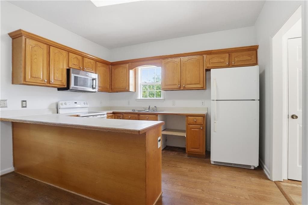3 bedroom, 3 bathroom, 2,229 sq ft single family residence for sale at 250 Orchard Way, Calhoun, GA 30701 — photo 9