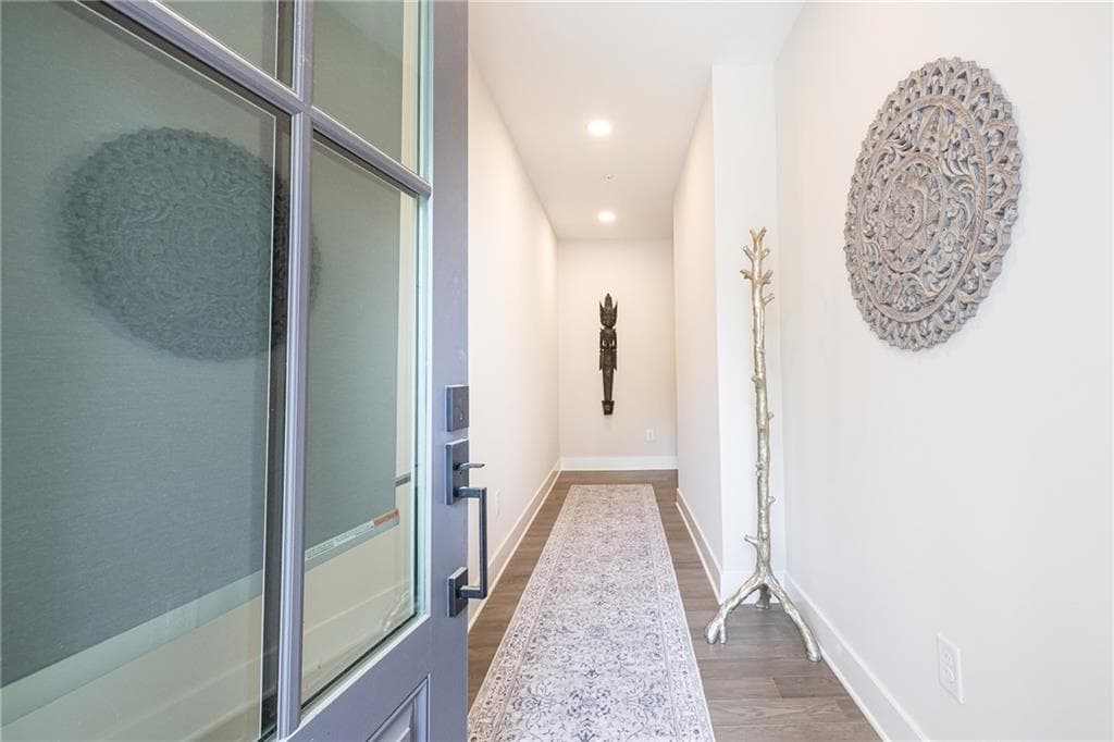 4 bedroom, 5 bathroom, 3,938 sq ft townhouse under contract at 2722 Thornewilde Way, Atlanta, GA 30339 — photo 8