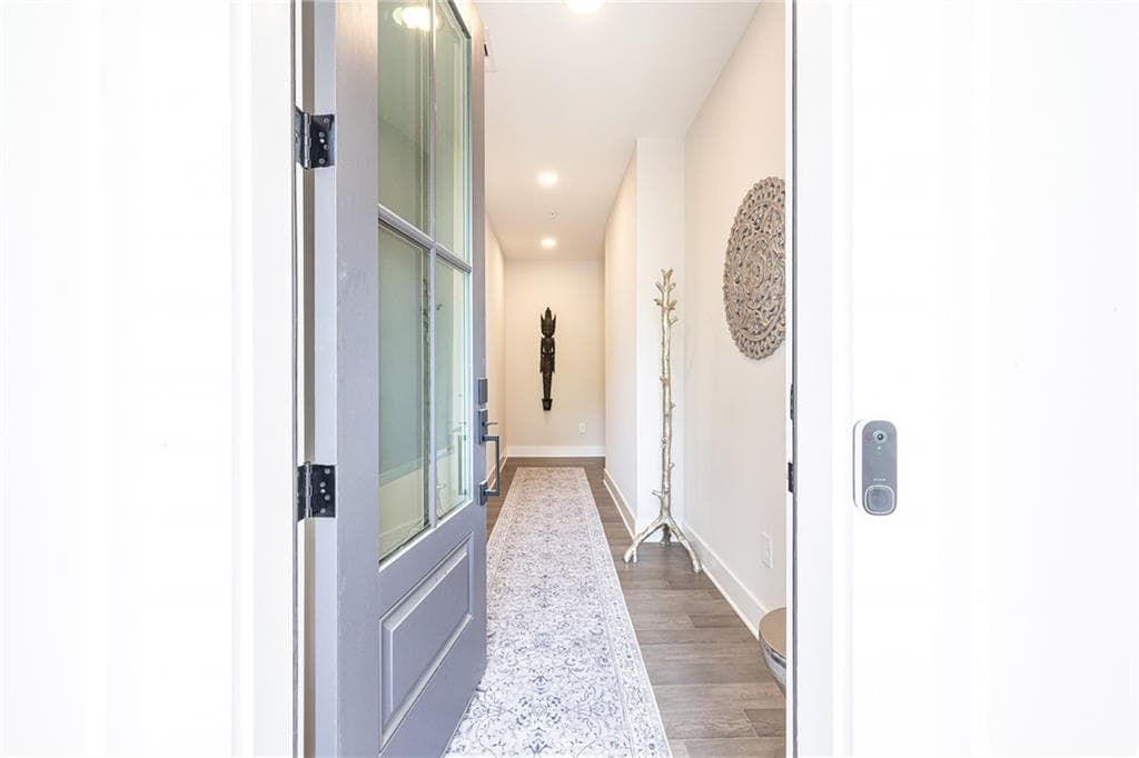 4 bedroom, 5 bathroom, 3,938 sq ft townhouse under contract at 2722 Thornewilde Way, Atlanta, GA 30339 — photo 9
